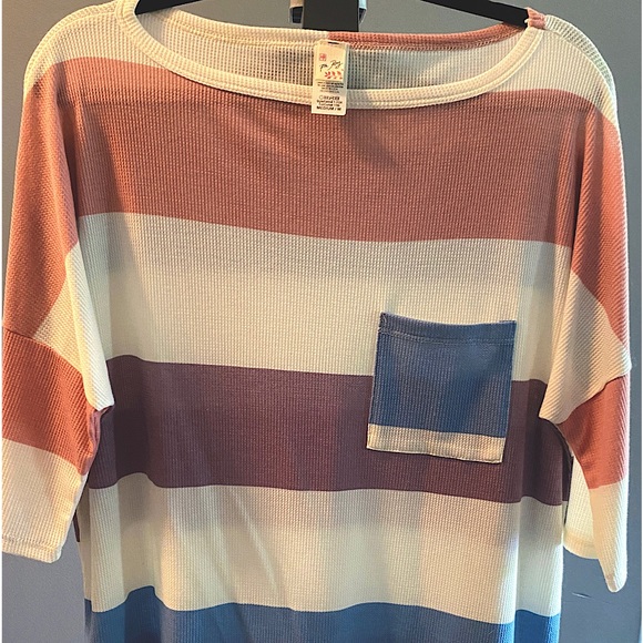 White waffle casual wear shirt striped with pink an light blue. Pocket on L side - Picture 1 of 3